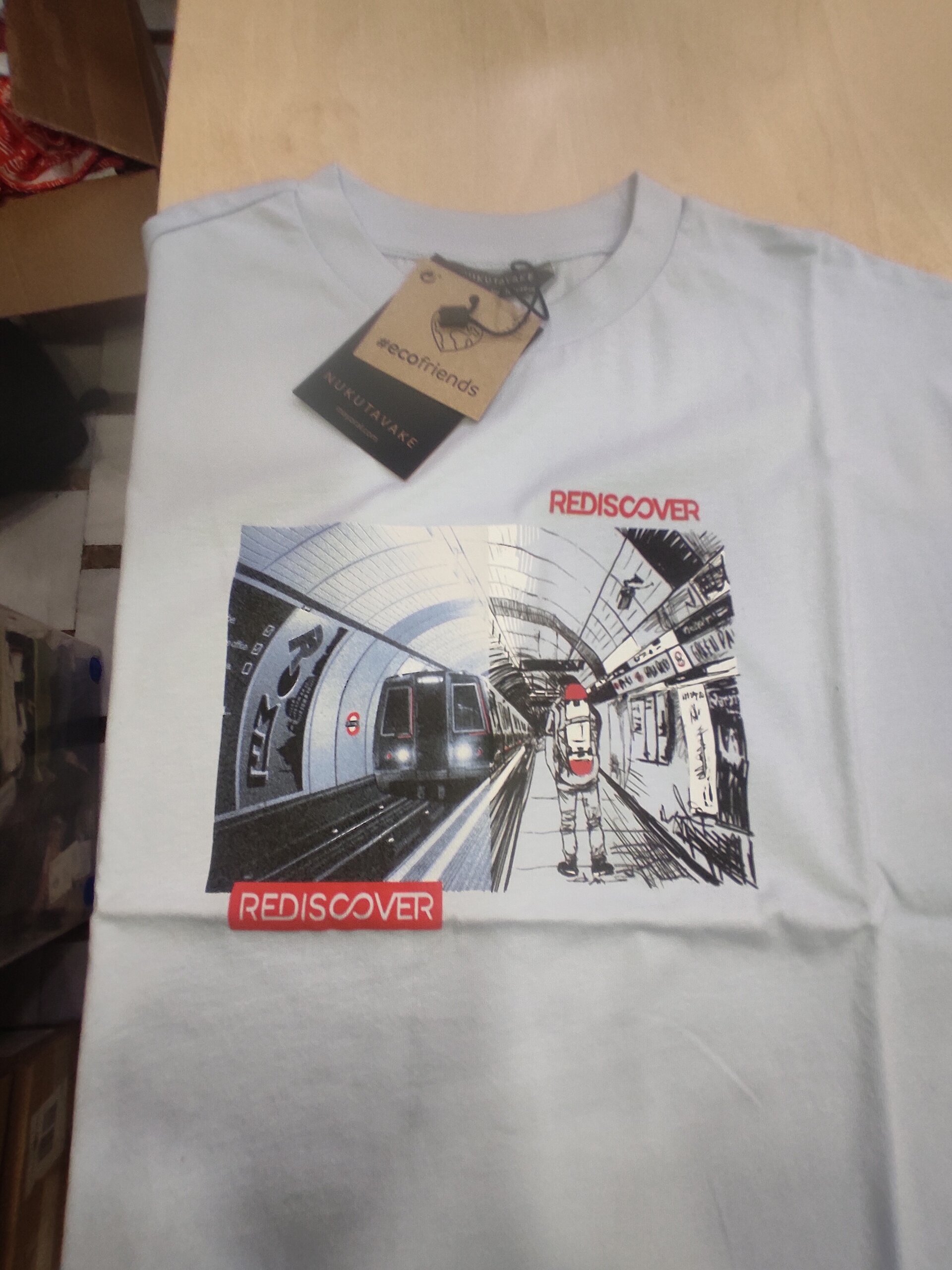 Camiseta blanca rediscover  10 años - 7