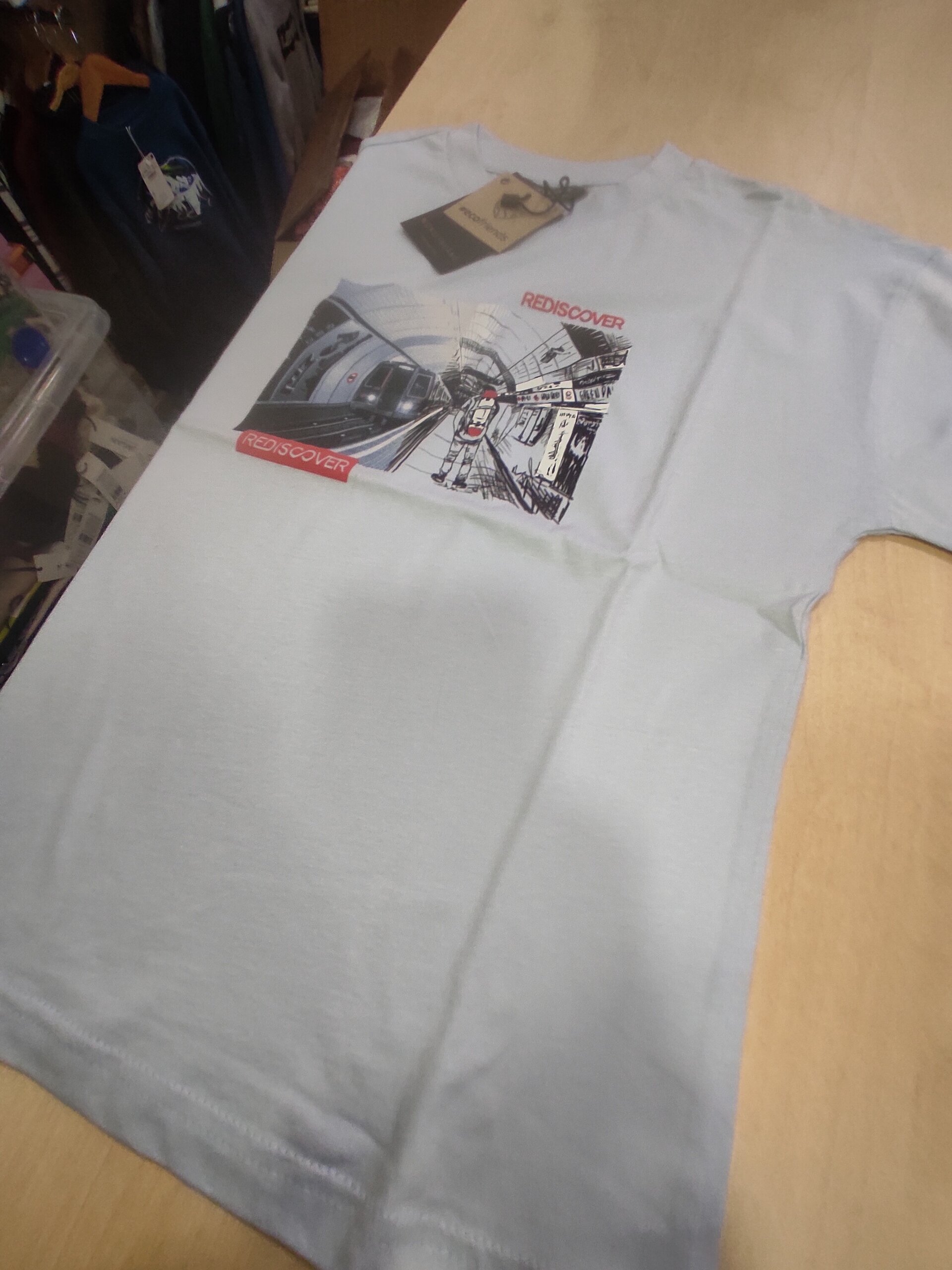 Camiseta blanca rediscover  10 años - 4