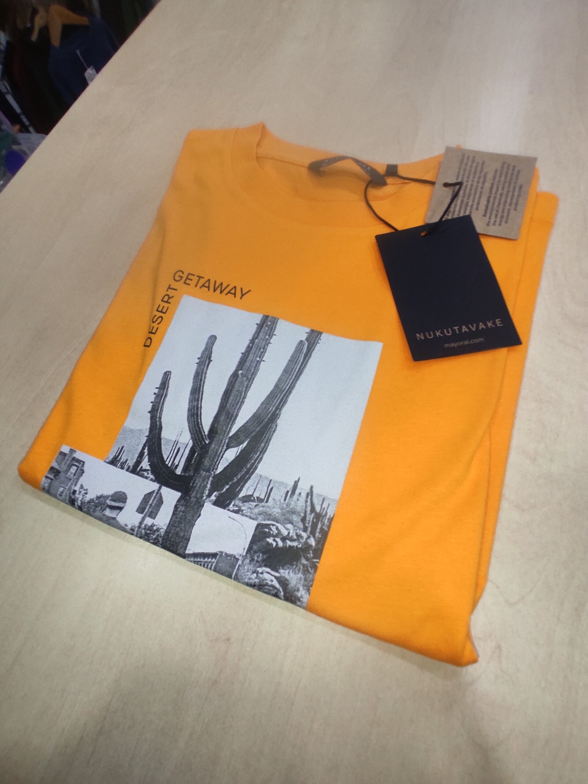 Camiseta naranja 10 años - 2