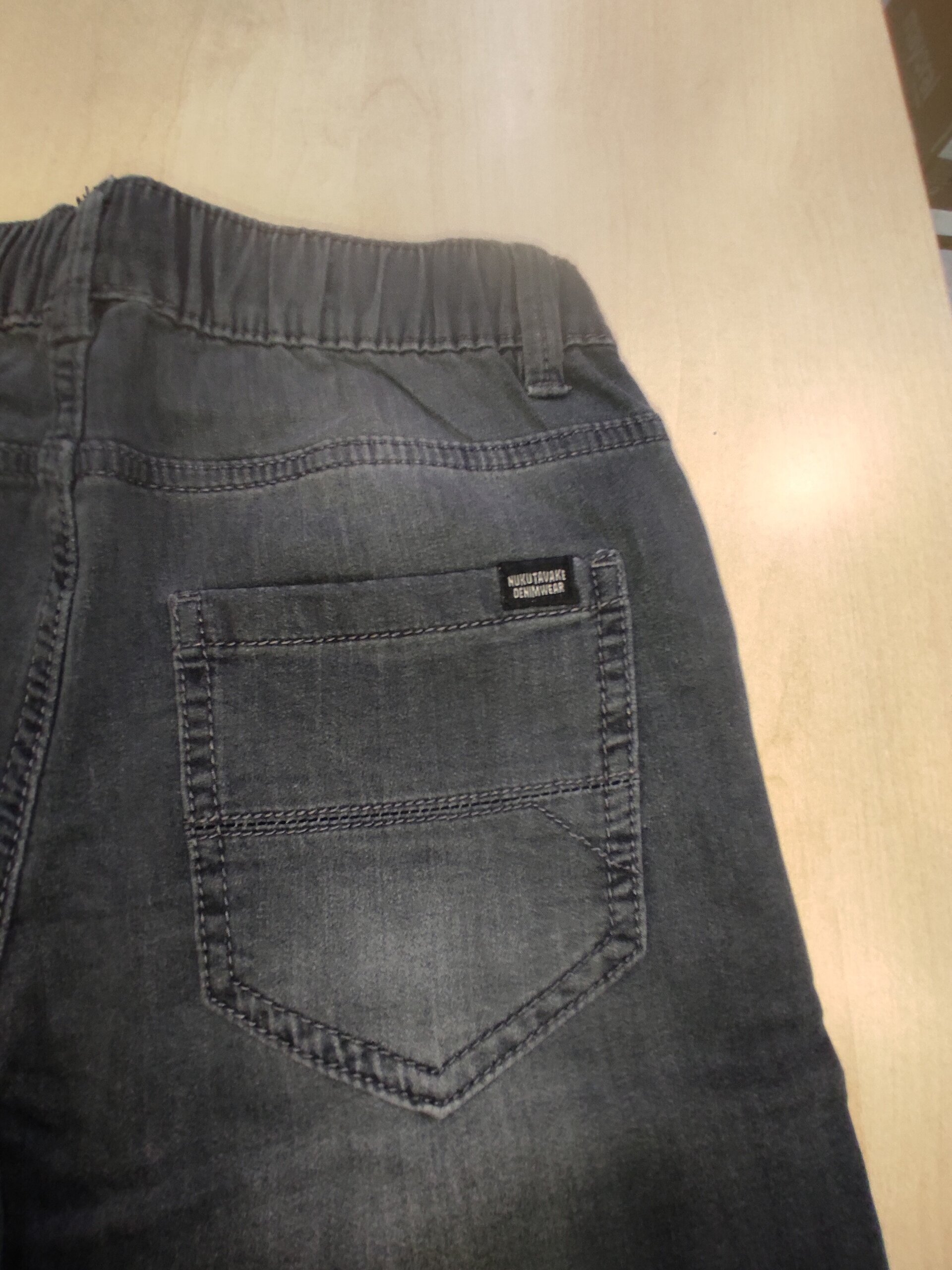 Pantalón vaquero negro 10 años - 6